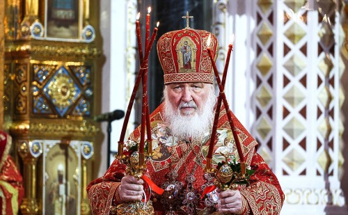 Праздник праздников, торжество торжеств: в Храме Христа Спасителя прошла главная пасхальная служба.